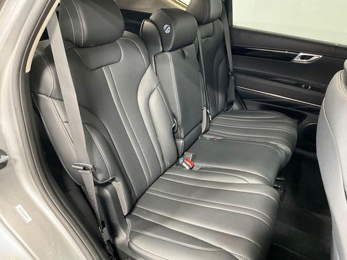 Savile Silver 2025 Genesis GV80 2.5T