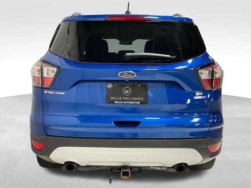 Blue Metallic 2018 Ford Escape SE