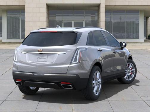 2025 Cadillac XT5 Sport