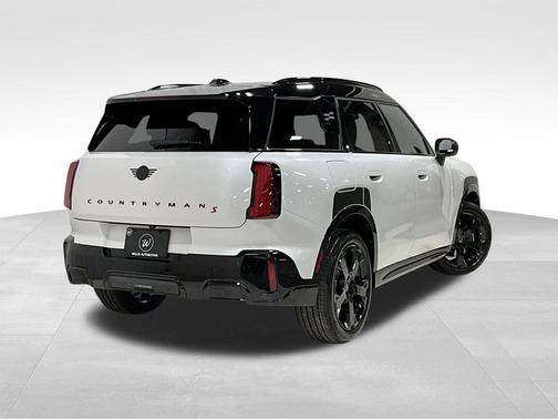 Nanuq White Metallic 2026 MINI Countryman Cooper S ALL4
