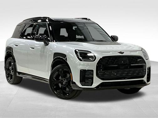 Nanuq White Metallic 2026 MINI Countryman Cooper S ALL4
