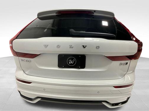 2022 Volvo XC60 B5 Inscription