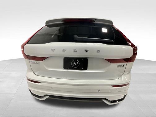 2022 Volvo XC60 B5 Inscription