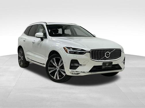 2022 Volvo XC60 B5 Inscription