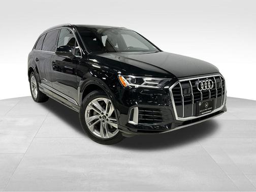 2022 Audi Q7 55 Premium Plus