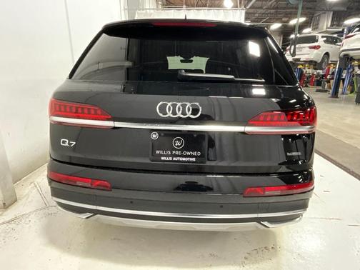 2022 Audi Q7 55 Premium Plus