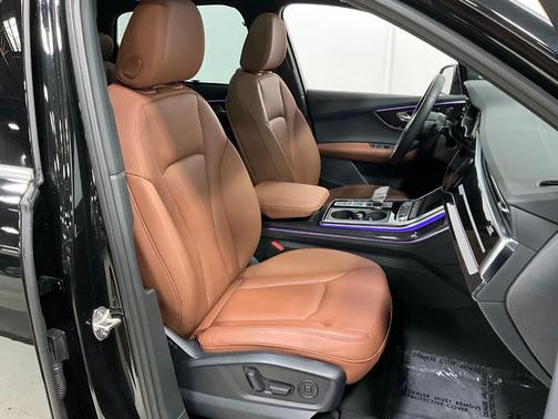 2022 Audi Q7 55 Premium Plus