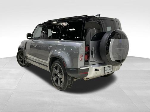 2024 Land Rover Defender 110 P300