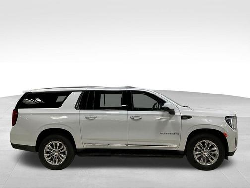 Summit White 2023 GMC Yukon XL SLT
