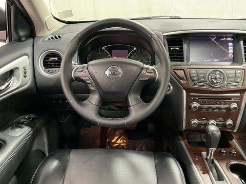 2018 Nissan Pathfinder Platinum
