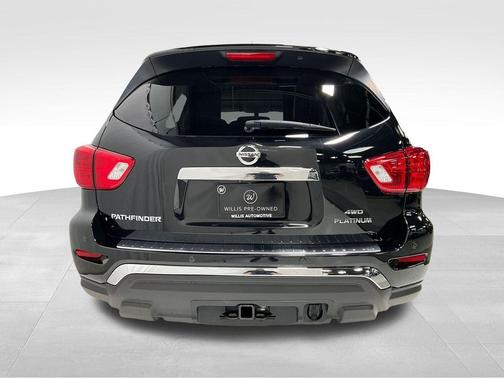 2018 Nissan Pathfinder Platinum