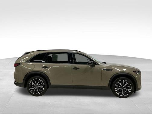 2025 Mazda CX-70 PHEV Premium Package