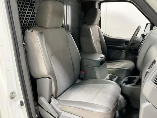 2021 Nissan NV Cargo NV2500 HD SV V6/SV V8