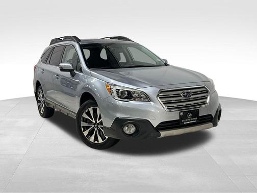 Ice Silver Metallic 2016 Subaru Outback 3.6R Limited