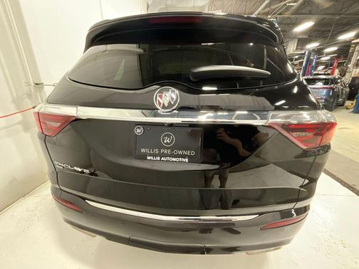 2023 Buick Enclave Essence AWD