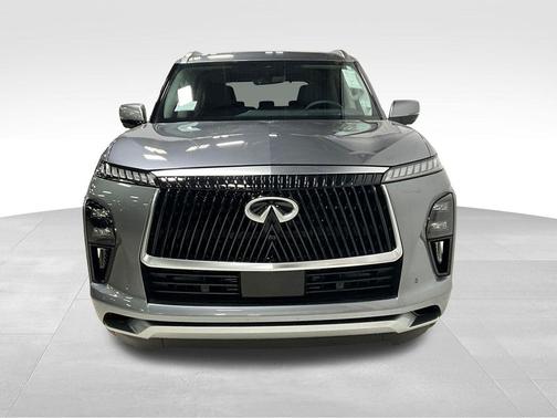 Dynamic Metal 2026 INFINITI QX80 Luxe