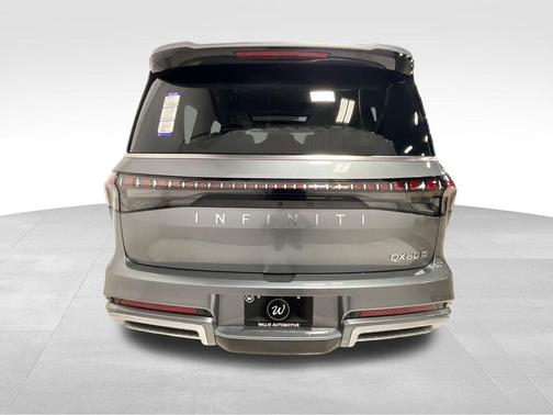 Dynamic Metal 2026 INFINITI QX80 Luxe