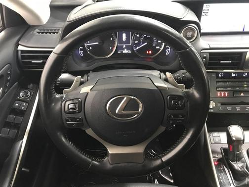 Eminent White Pearl 2018 Lexus IS 300 Base