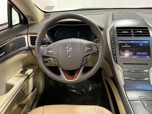 2014 Lincoln MKZ Base