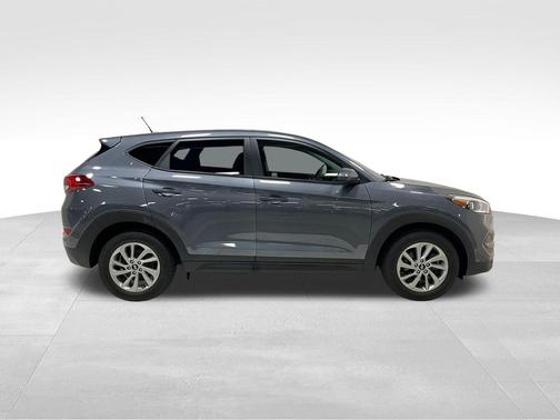 Coliseum Grey 2016 Hyundai TUCSON SE