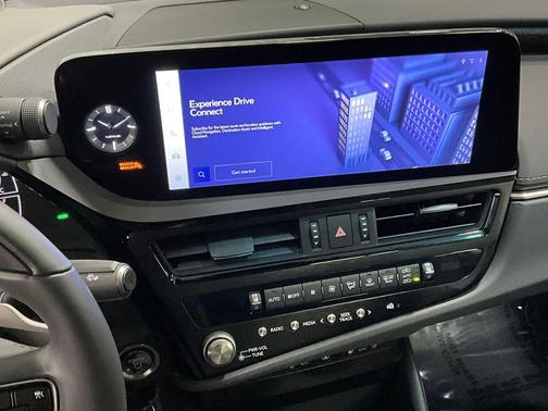2025 Lexus ES 300h Ultra Luxury