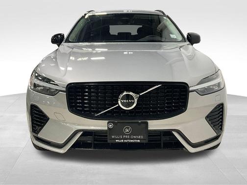 Silver Dawn Metallic 2024 Volvo XC60 Recharge Plug-In Hybrid T8 Ultimate Dark Theme