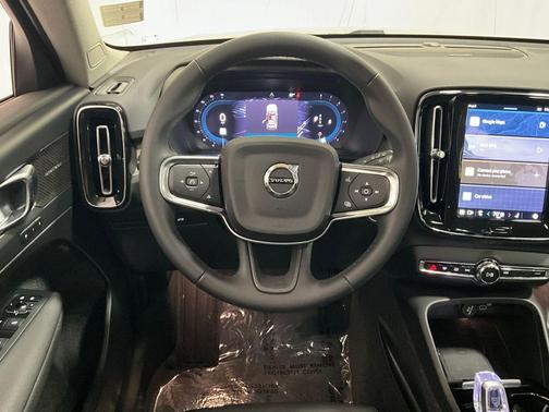 Vapor Grey Metallic 2024 Volvo XC40 B5 Plus Dark Theme