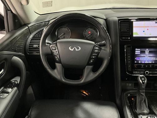 2021 INFINITI QX80 Luxe