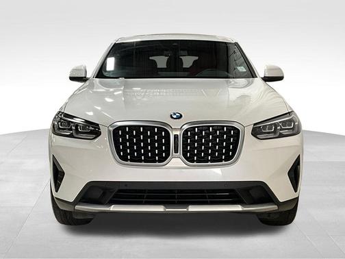 Mineral White Metallic 2023 BMW X4 xDrive30i