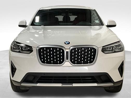 Mineral White Metallic 2023 BMW X4 xDrive30i