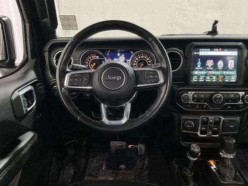 2022 Jeep Gladiator Overland