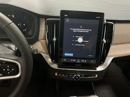 2026 Volvo XC90 Ultra Dark Theme, B6 AWD Gas (mild hybrid), Gasoline, 6 Seats