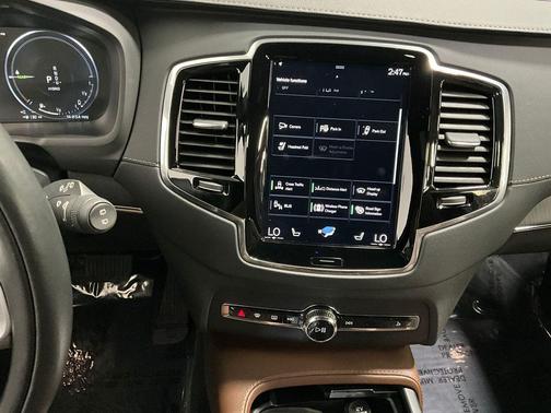 2022 Volvo XC90 Recharge Plug-In Hybrid T8 Inscription 7 Passenger