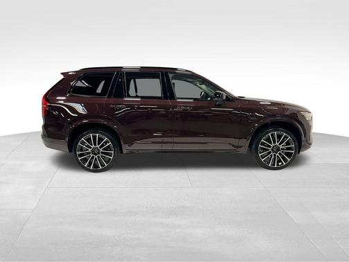 2026 Volvo XC90 B6 Ultra Dark Theme 7-Seater
