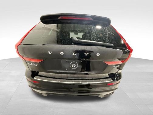 2025 Volvo XC60 Plug-In Hybrid T8 Plus