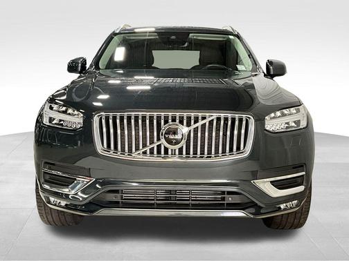 2022 Volvo XC90 T6 Inscription