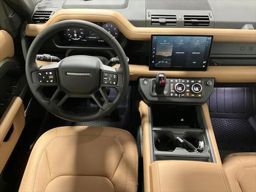 2025 Land Rover Defender 110 P300