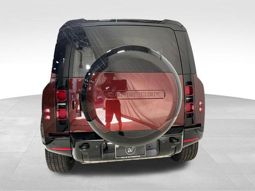 Sedona Red Metallic 2025 Land Rover Defender P400 Sedona Red Edition