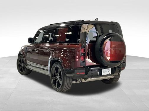 Sedona Red Metallic 2025 Land Rover Defender P400 Sedona Red Edition