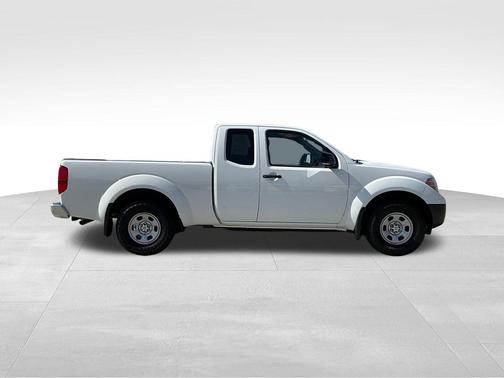 Glacier White 2013 Nissan Frontier S
