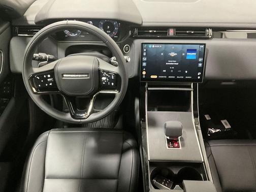 2026 Land Rover Range Rover Velar P400 Dynamic SE