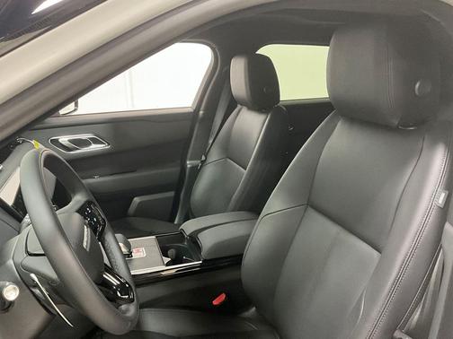2026 Land Rover Range Rover Velar P400 Dynamic SE
