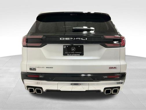 2024 GMC Acadia Denali
