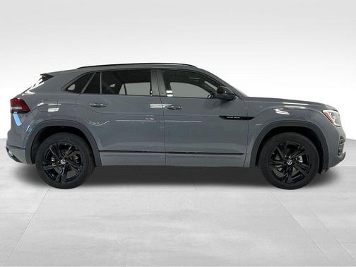 2025 Volkswagen Atlas Cross Sport 2.0T SEL