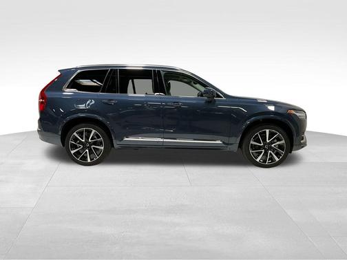 2023 Volvo XC90 B6 Plus 7-Seater