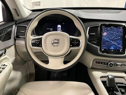2023 Volvo XC90 B6 Plus 7-Seater