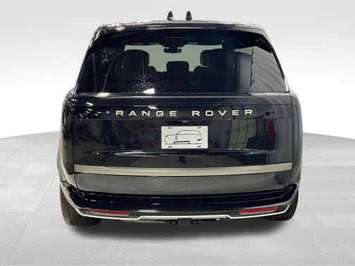 Black 2024 Land Rover Range Rover P400 SE
