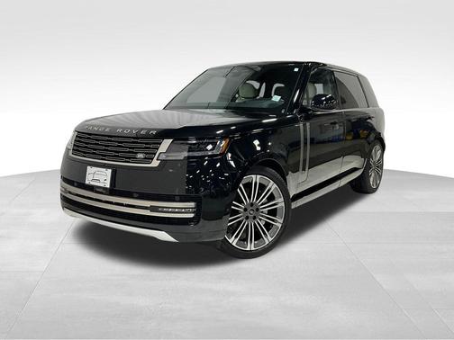 Black 2024 Land Rover Range Rover P400 SE