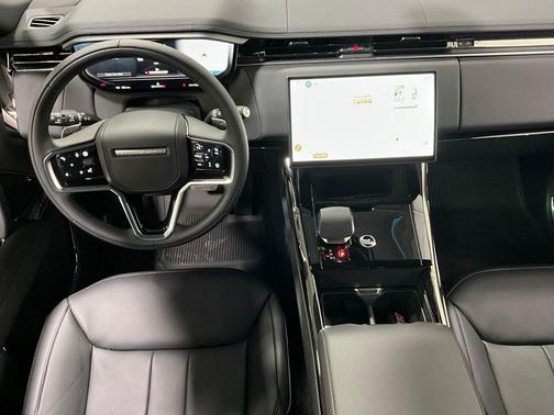2025 Land Rover Range Rover Sport SE