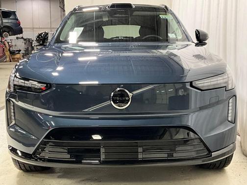 2025 Volvo EX90 Twin Motor Performance Ultra